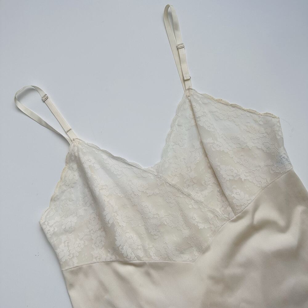 Vintage Vanity Fair Full Slip Lace Antron III‎ Nylon 70s Cream Womens 34 Medium - Picture 4 of 15